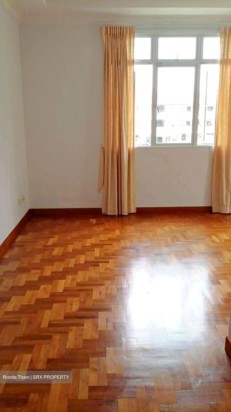 Sennett Estate (D13), Terrace #612581131